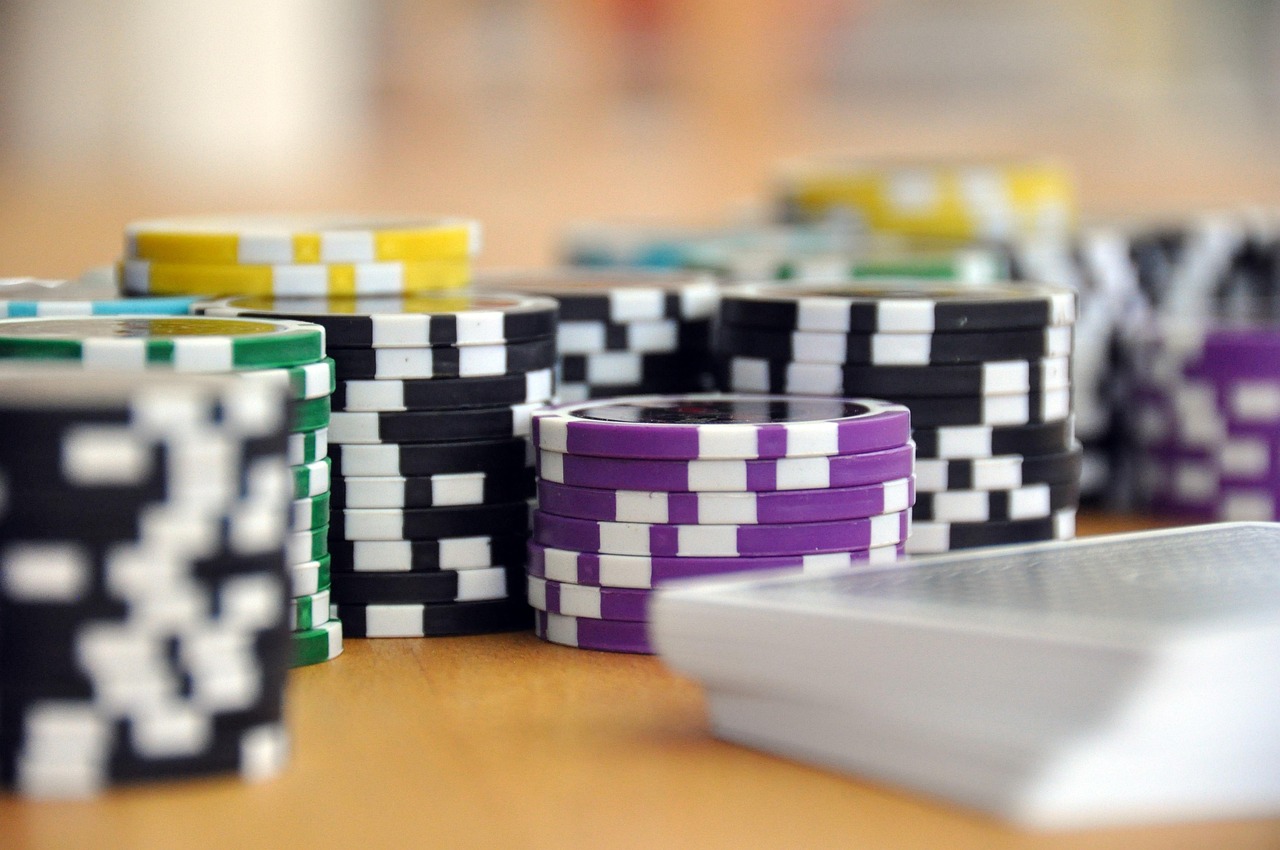 Casino loyalty card and rewards — the data infrastructure behind comp calculation