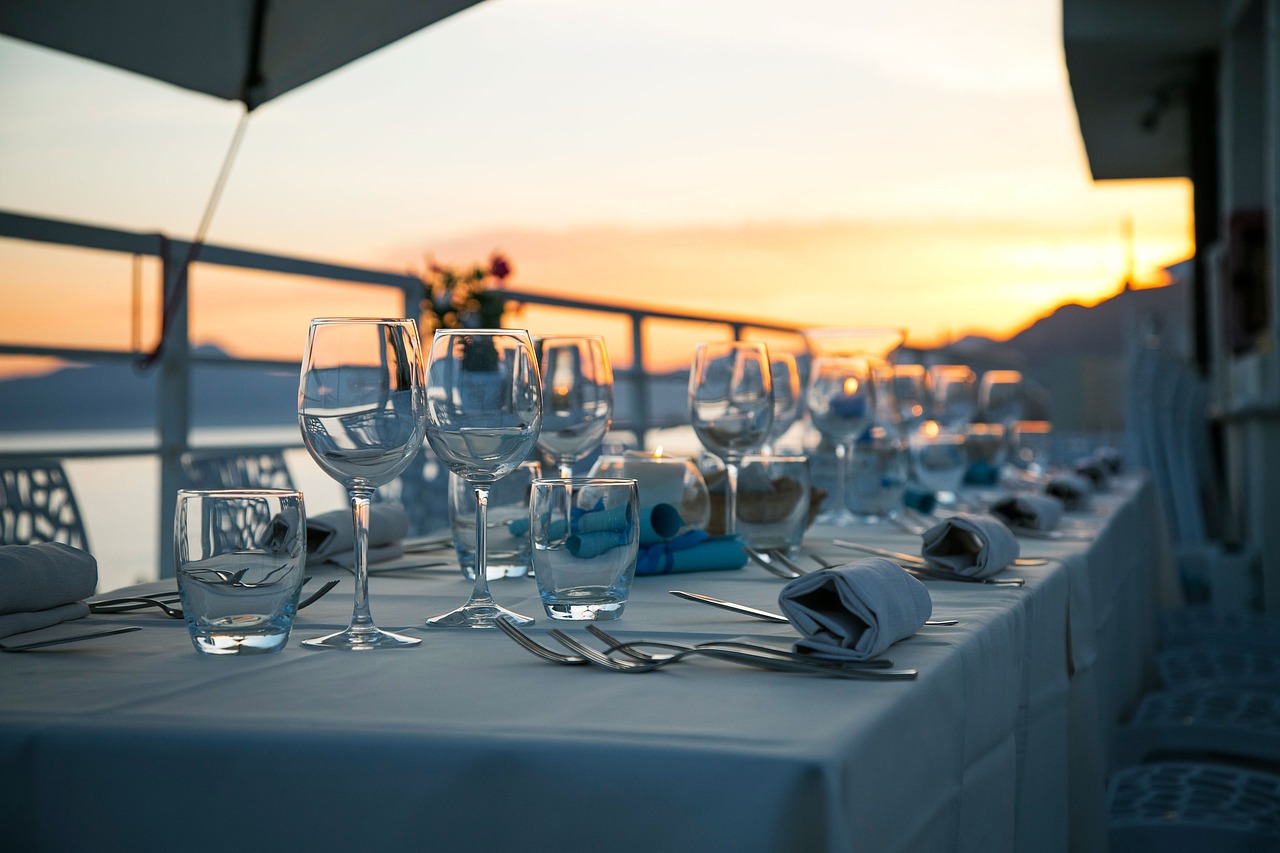 Baccarat table with cards and chips — Punto Banco procedural setup